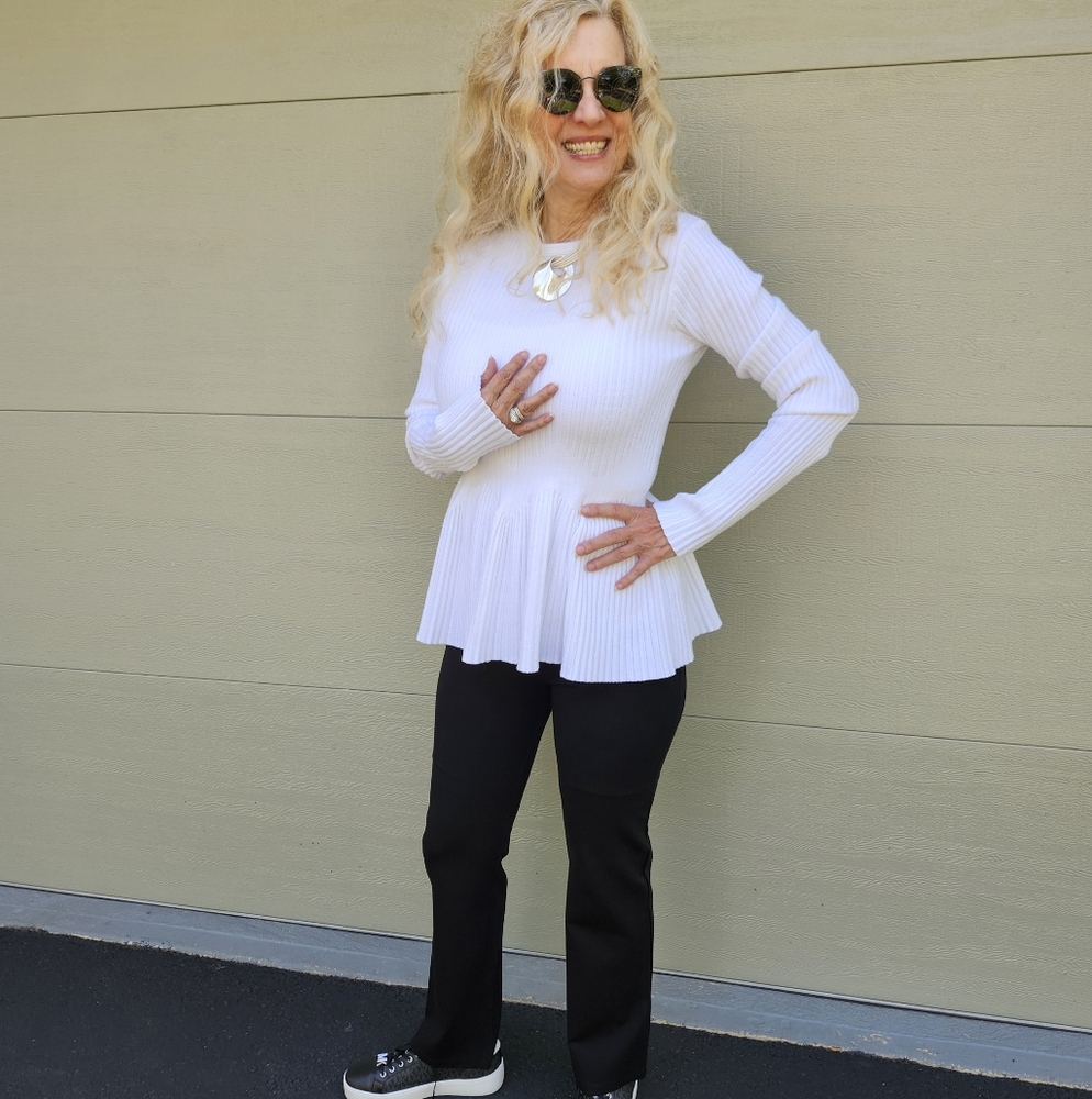 Vila Milano Ex Cond & Pro Cleaned White Knit Top, Medium, $27
